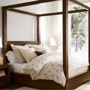 Pottery barn, king sized duvet cover.